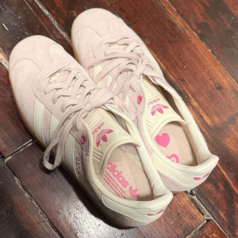 Adidas Women's Soft Pink Sneakers